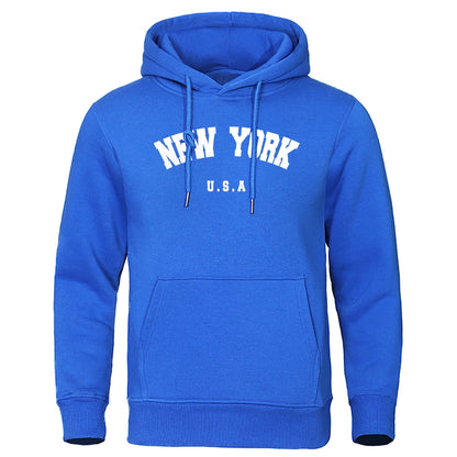 Sudadera con capucha holgada de manga larga con estampado de ciudad de Nueva York y letras de EE. UU. para hombre