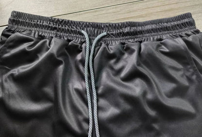 Pantalones cortos de fitness de doble capa de moda para hombre, pantalones cortos ajustados de fitness de verano de secado rápido y transpirables, ropa deportiva y de fitness para hombre