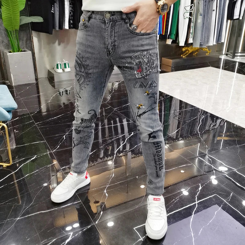 Pantalones vaqueros ajustados grises de estilo coreano a la moda con estampado de tigre, pantalones vaqueros ajustados de lujo para hombre, ropa informal de otoño, pantalones vaqueros para motocicleta para hombre