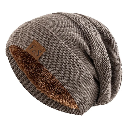 Nuevos gorros de invierno holgados unisex con forro de piel para hombres y mujeres, gorros cálidos, gorros de invierno tejidos con decoración de etiquetas informales